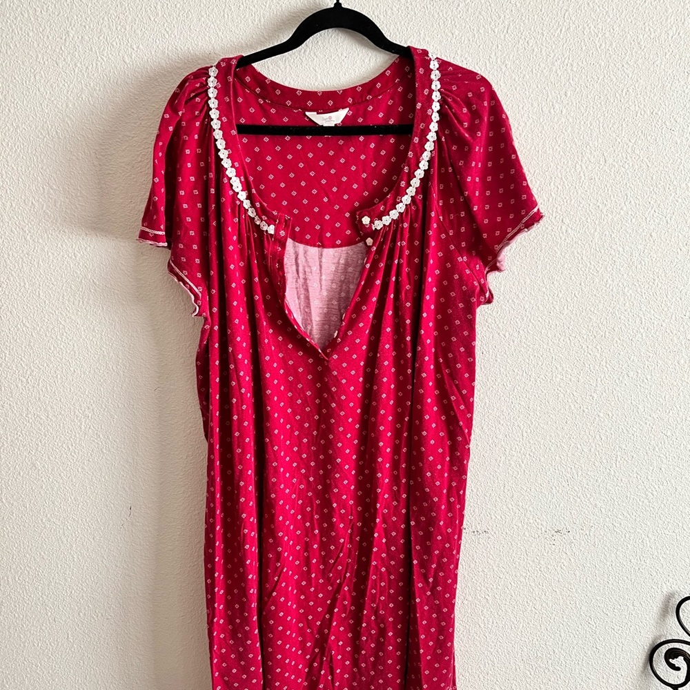 3x nightgown (well loved)